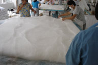 Процесс получения шелковины для одеял и подушек 